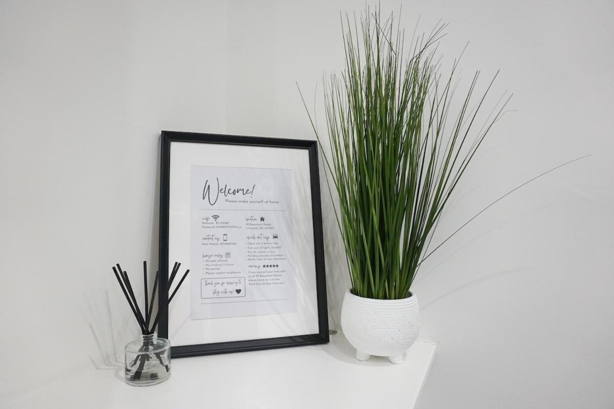 Contractors Dream, 4 Bedroom 2 Bathroom * Liverpool